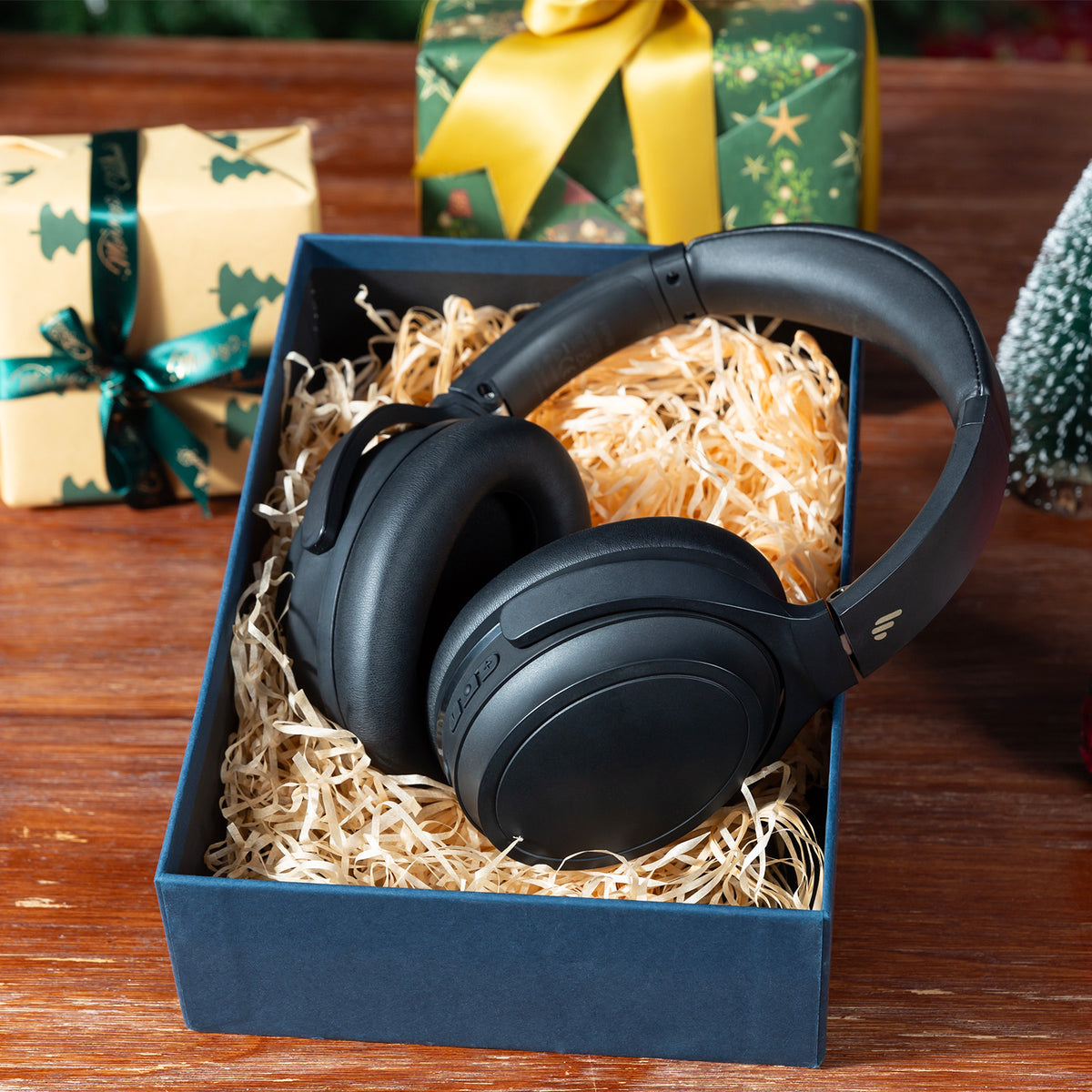 WH700NB Wireless Active Noise Cancellation Over-Ear Headphones (Certified Refurbished)